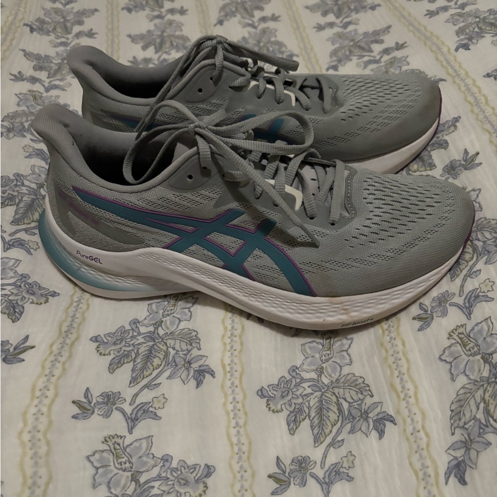 ASICS GT-2000 12 Women's Gray and Blue Athletic Shoes